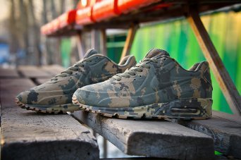 Кроссовки Nike Air Max 90 Hyperfuse Кроссовки Nike Air Max 90 Hyperfuse