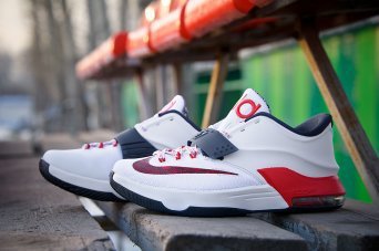 Кроссовки Nike KD 7 Кроссовки Nike KD 7