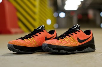 Кроссовки Nike KD 8 Кроссовки Nike KD 8