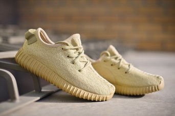 Кроссовки Adidas Yeezy 350 Boost Кроссовки Adidas Yeezy 350 Boost