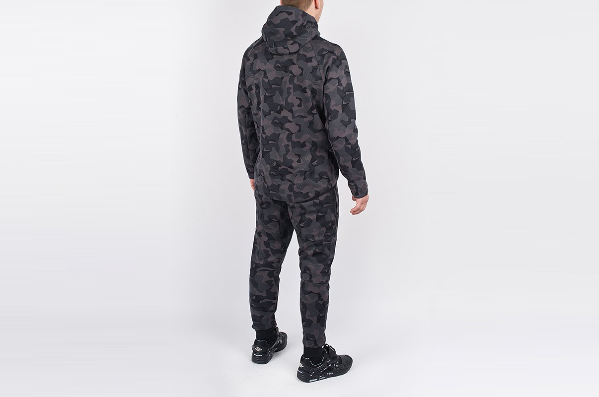 Костюм спортивный мужской Nike