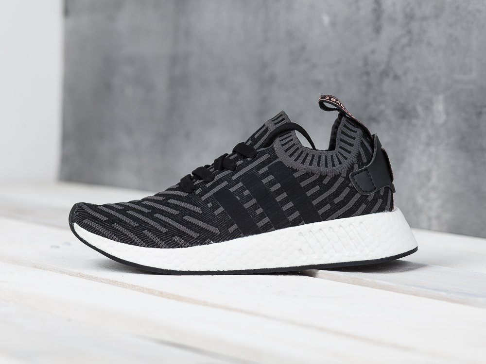 Кроссовки женские Adidas NMD R2 PK WMNS Utility Black/Pink