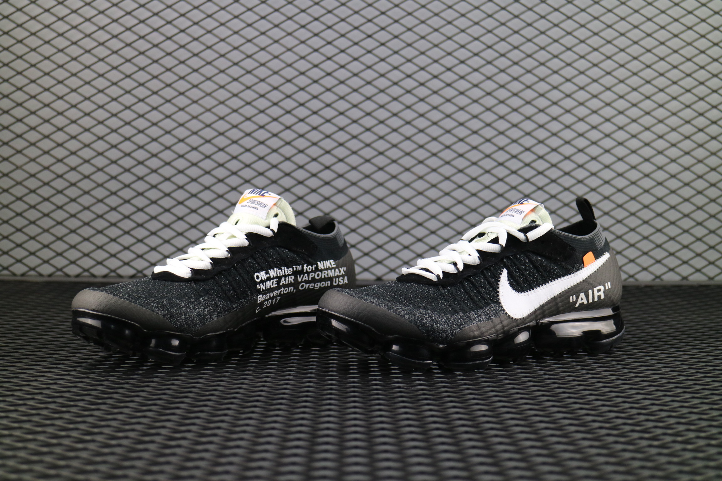 Кроссовки мужские Nike Air VaporMax «OFF-WHITE» Black / White-Clear