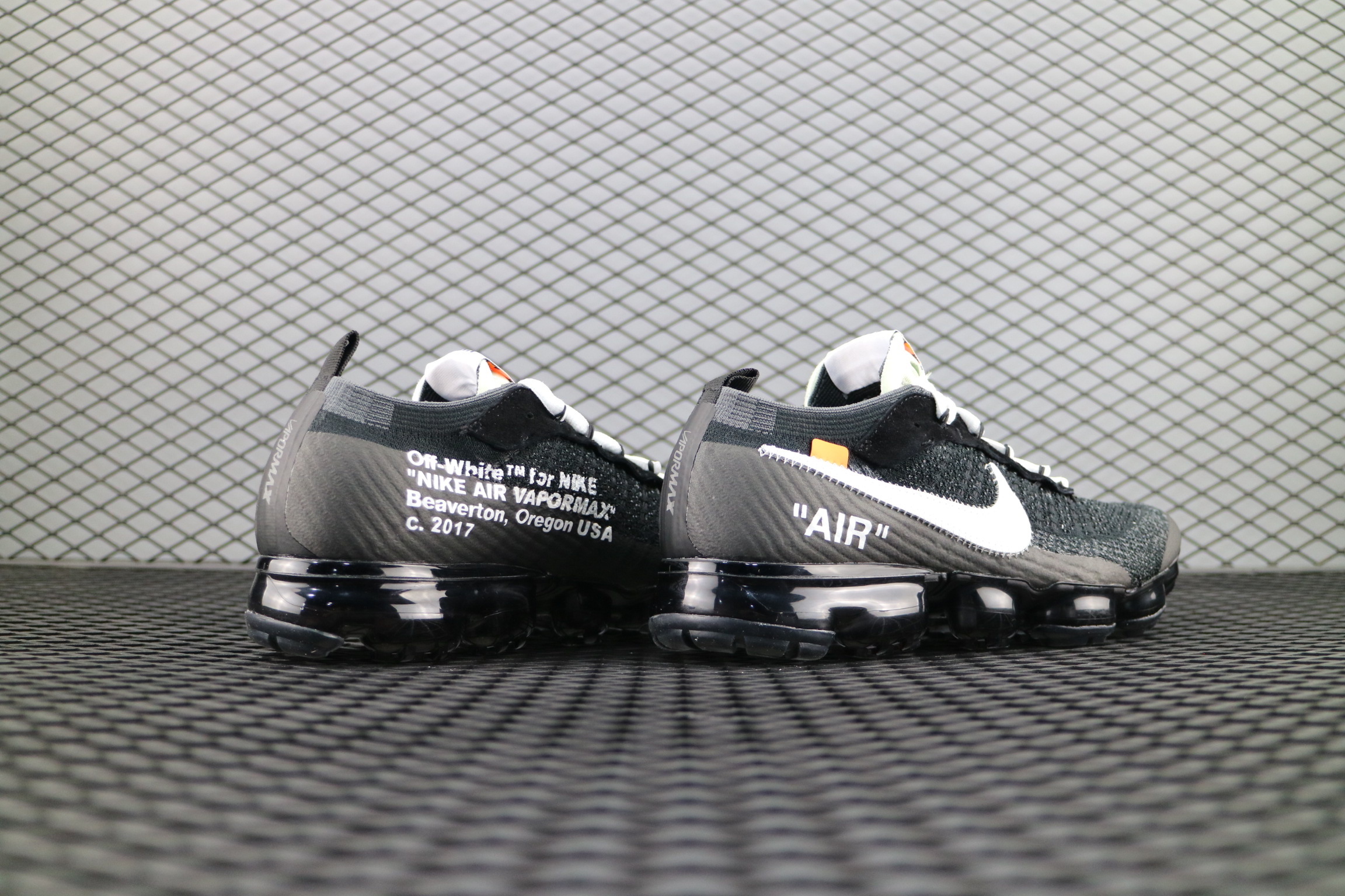 Кроссовки мужские Nike Air VaporMax «OFF-WHITE» Black / White-Clear