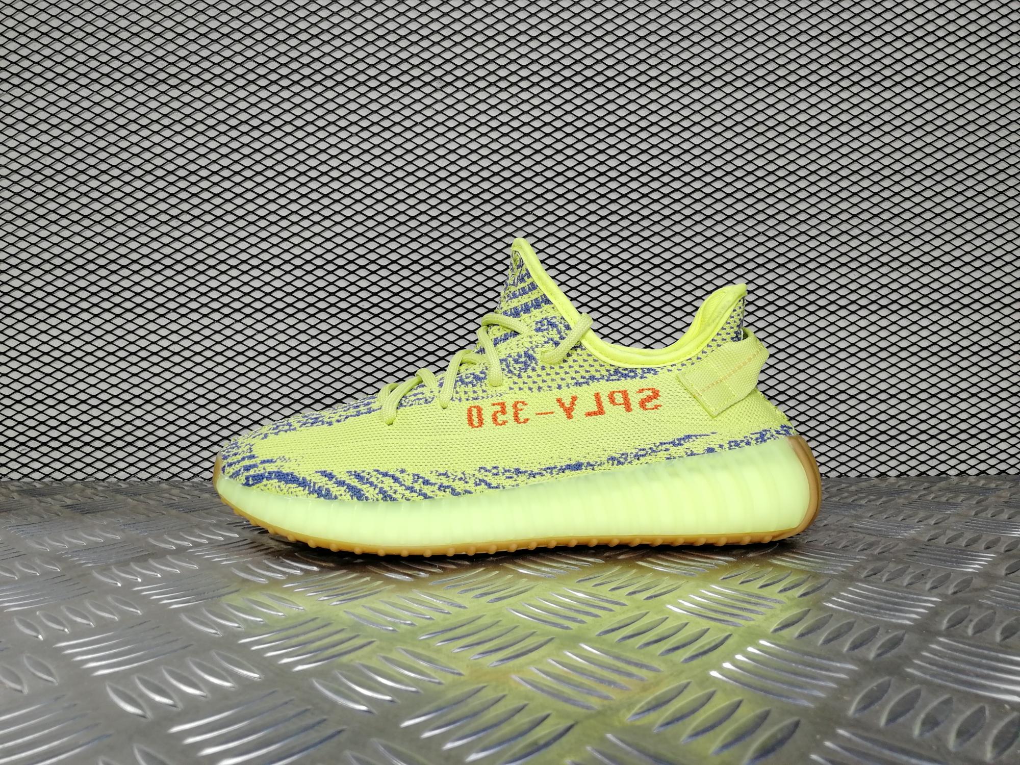 Кроссовки мужские Adidas Yeezy 350 Boost V2 «Semi Frozen Yellow»
