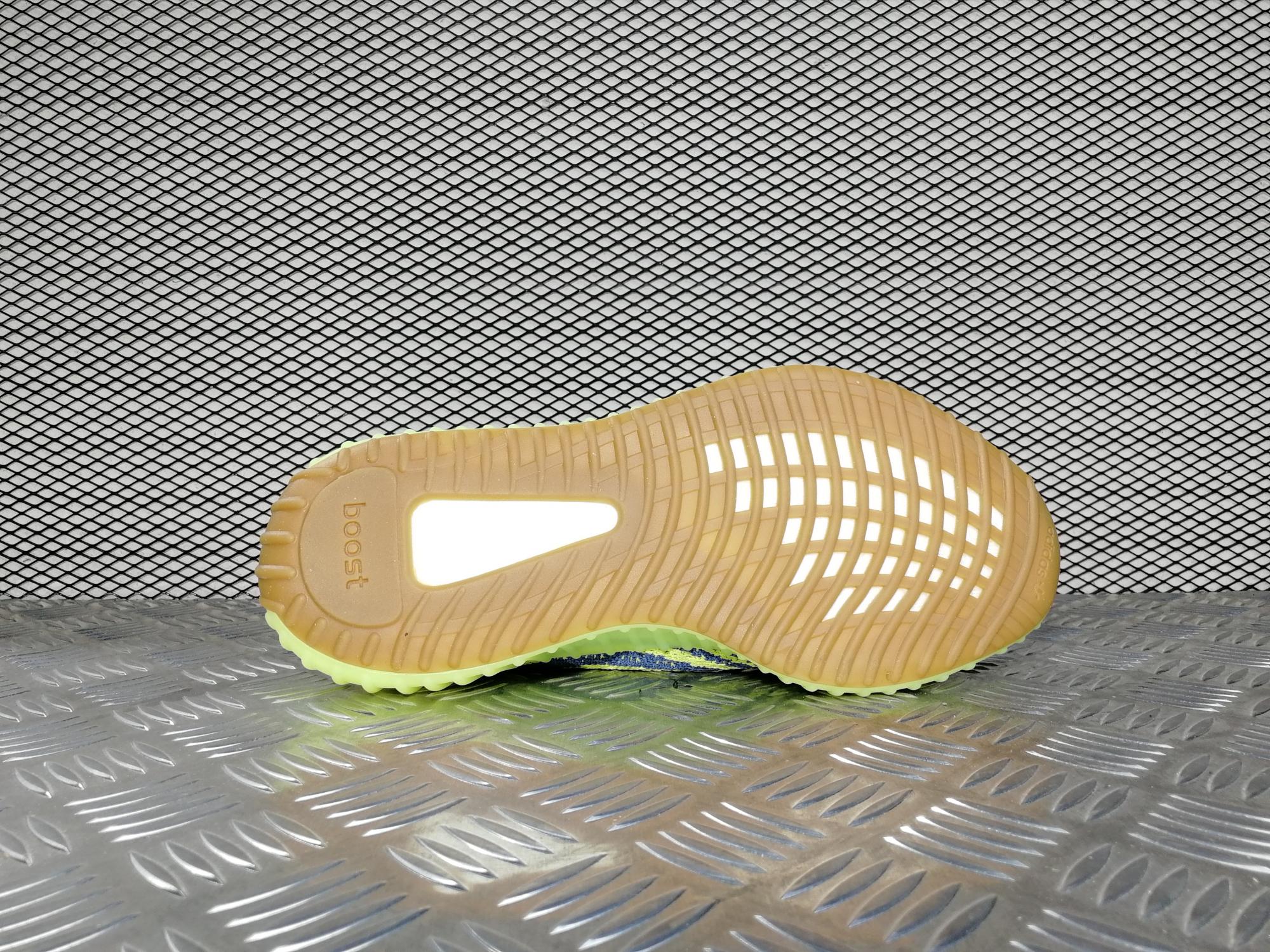 Кроссовки мужские Adidas Yeezy 350 Boost V2 «Semi Frozen Yellow»