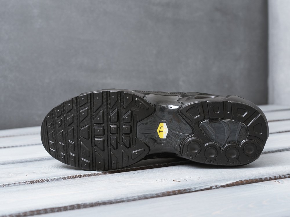 Nike Air Max Plus TN черные мужские (AR10145) - фото 7 Nike Air Max Plus TN черные мужские (AR10145) - фото 7
