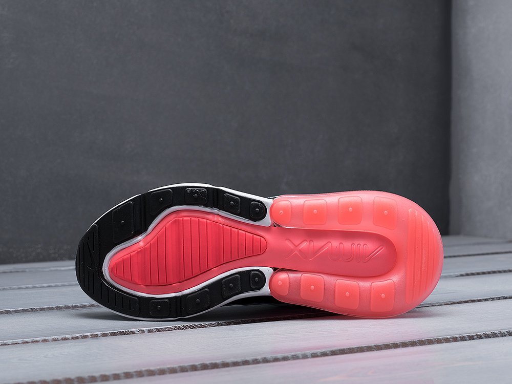 женские кроссовки Nike Air Max 270