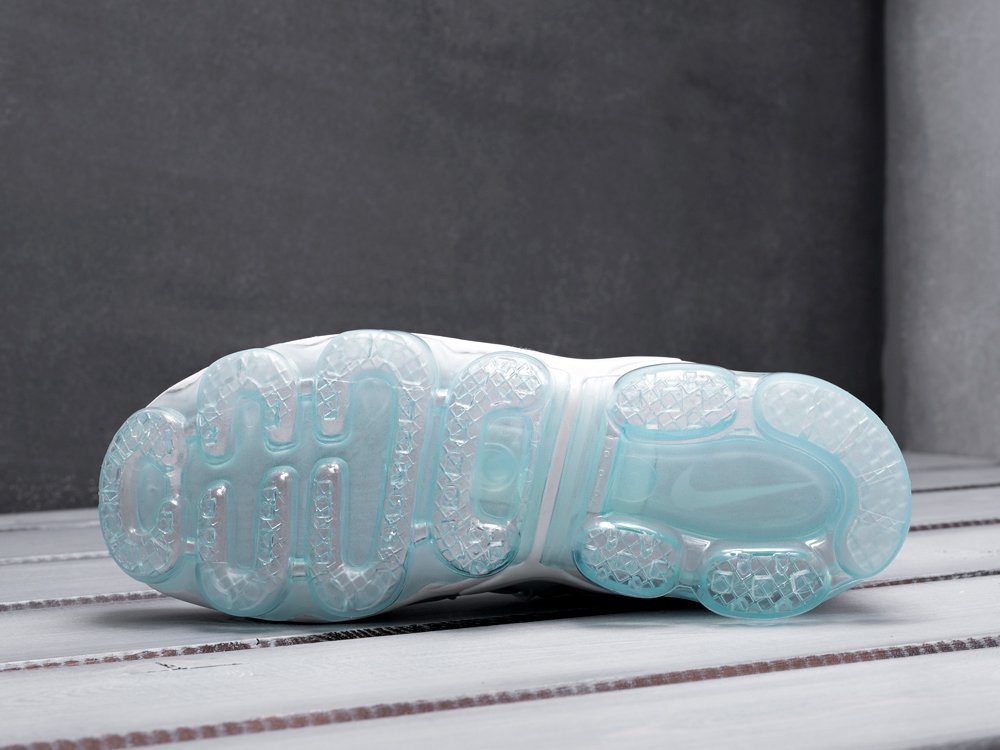 Nike Air VaporMax Plus белые мужские (AR10498) - фото 5 Nike Air VaporMax Plus белые мужские (AR10498) - фото 5