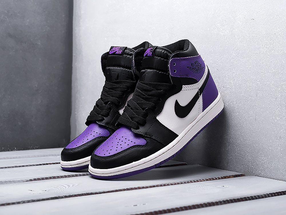Nike Air Jordan 1 Retro High OG Court Purple фиолетовые женские (AR10833) - фото 2 Nike Air Jordan 1 Retro High OG Court Purple фиолетовые женские (AR10833) - фото 2