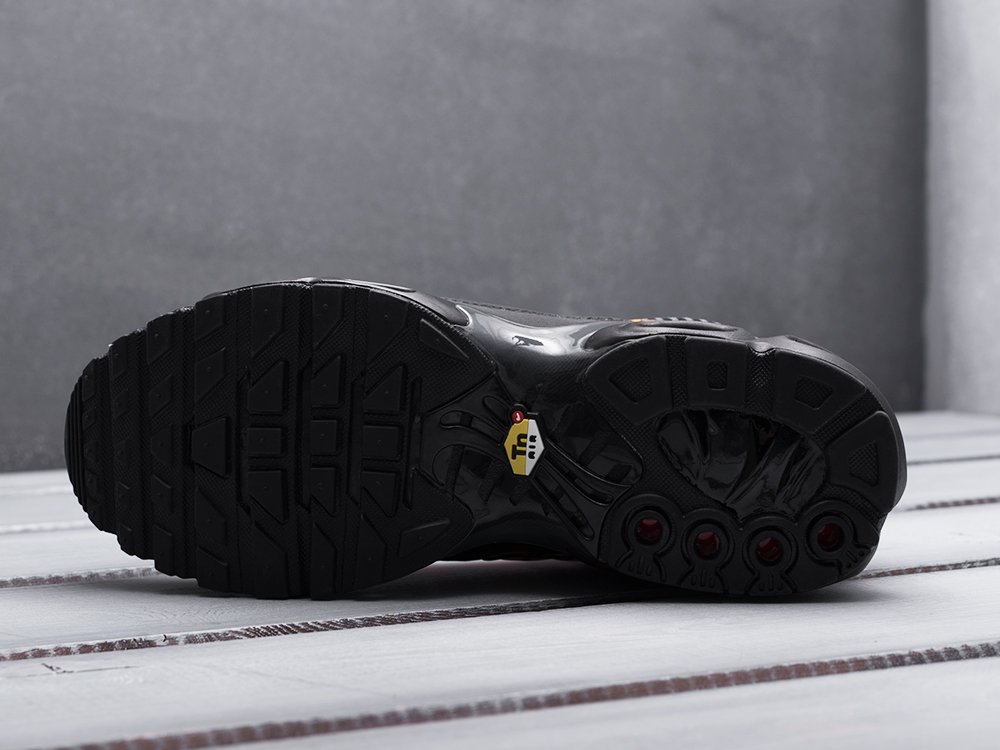 Nike Air Max Plus TN SE черные мужские (AR11247) - фото 5 Nike Air Max Plus TN SE черные мужские (AR11247) - фото 5