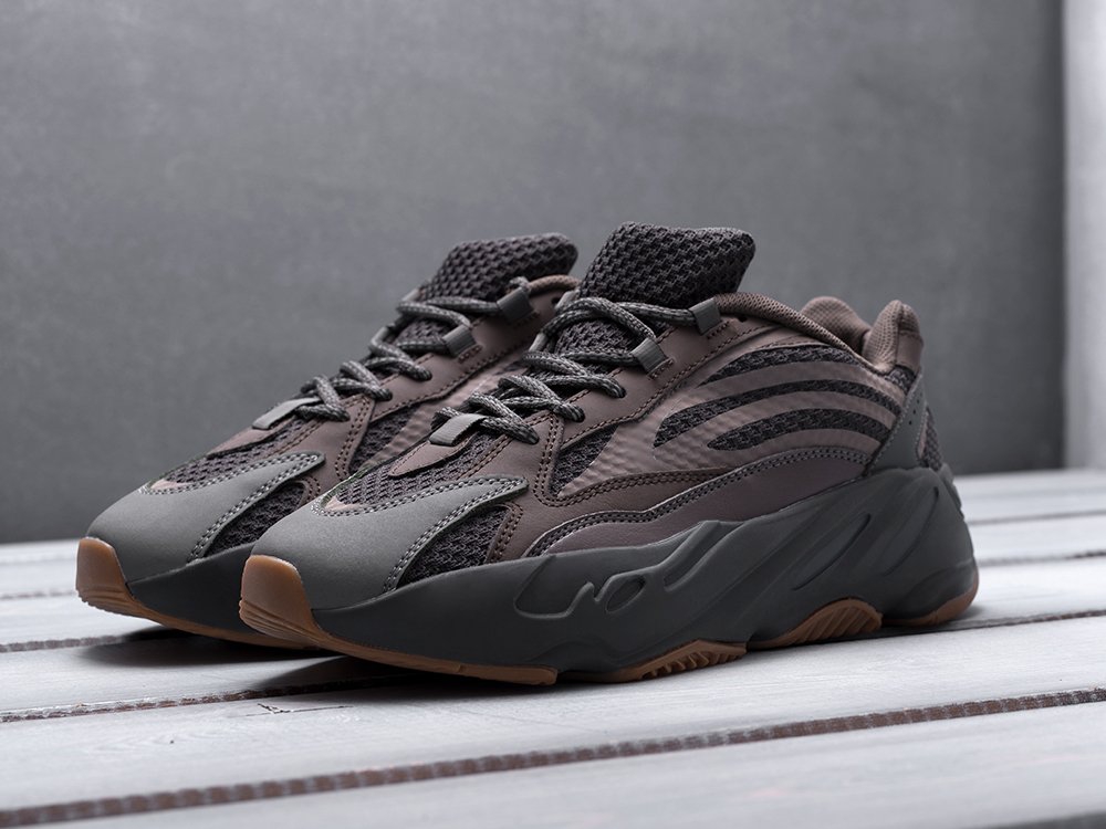 Adidas Yeezy Boost 700 v2 коричневые мужские (AR11722) - фото 3