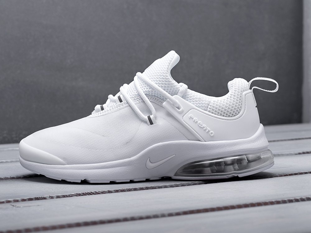 Белые найки. Кроссовки найк АИР Престо. Кроссовки Nike Air Presto 2019. Кроссовки найк АИР Престо мужские. Найк Эйр Престо женские.