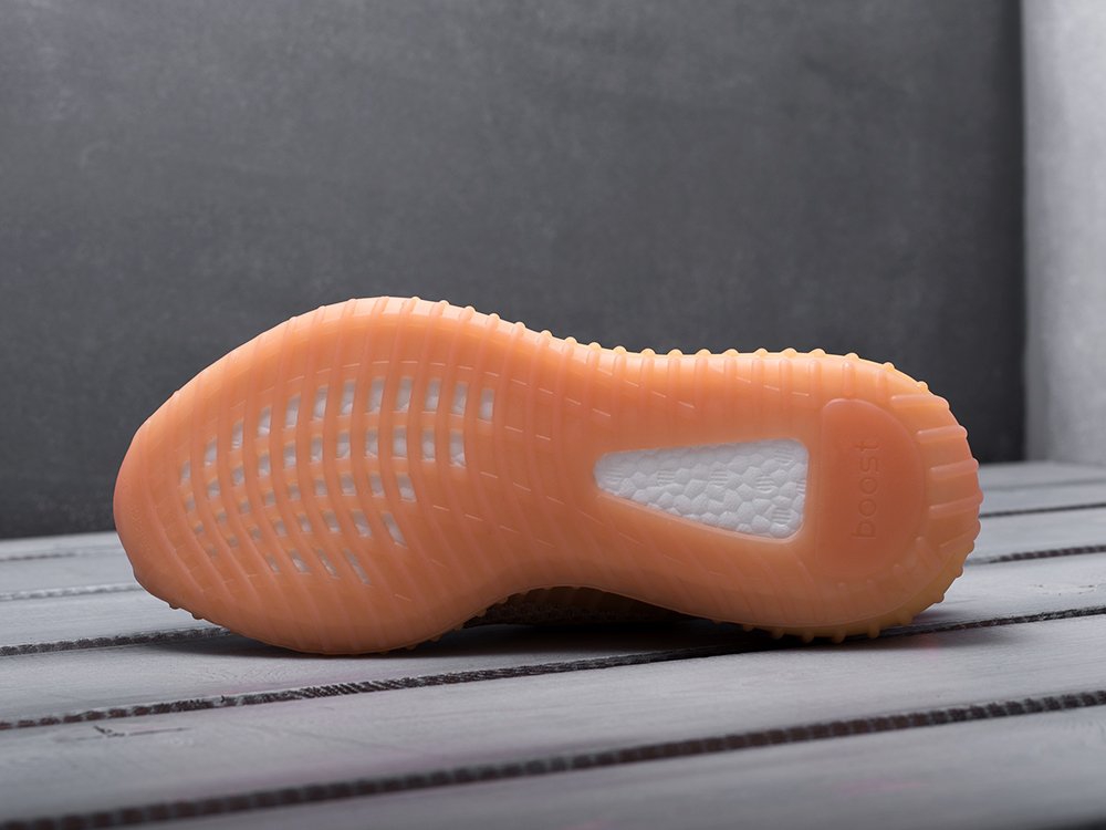 Adidas Yeezy 350 Boost v2 WMNS Clay бежевые женские (AR13066) - фото 4 Adidas Yeezy 350 Boost v2 WMNS Clay бежевые женские (AR13066) - фото 4