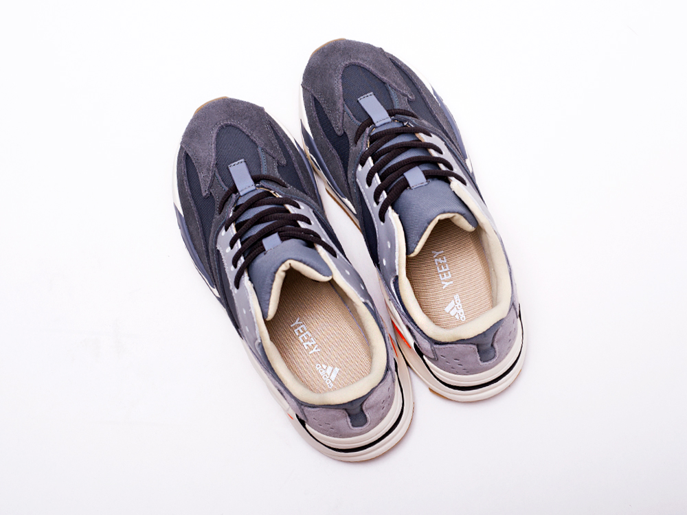 мужские кроссовки Adidas Yeezy Boost 700