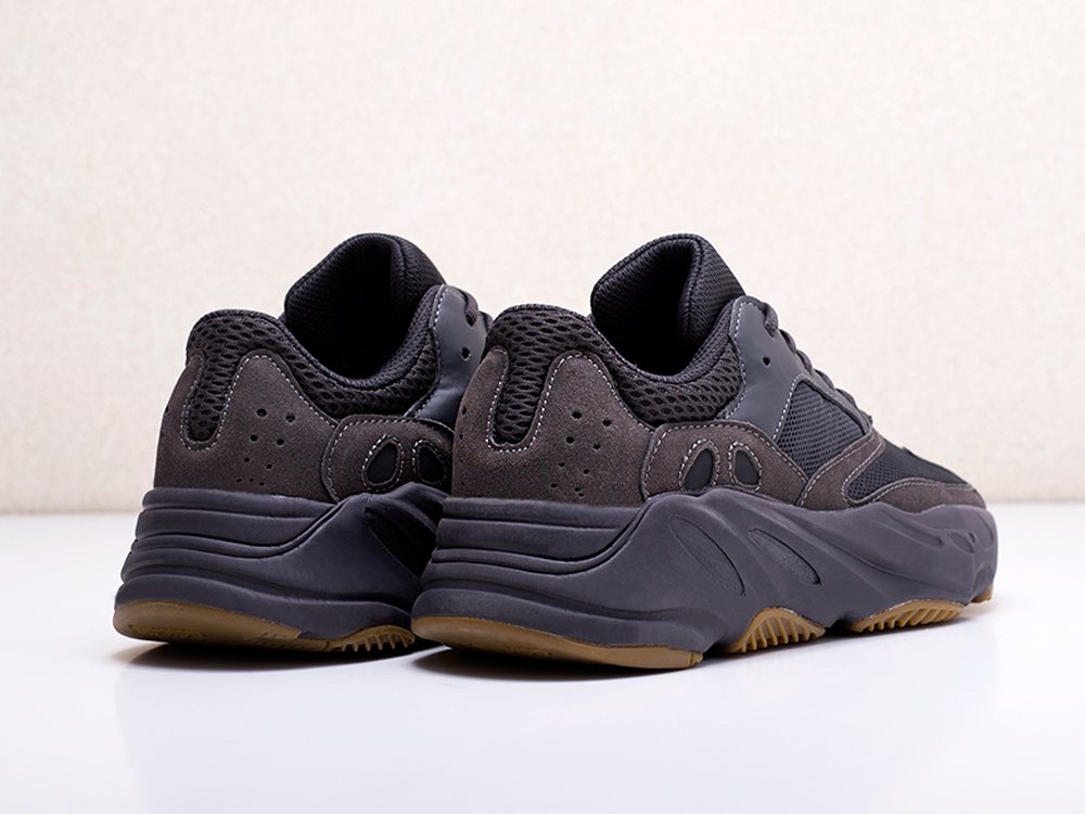 мужские кроссовки Adidas Yeezy Boost 700