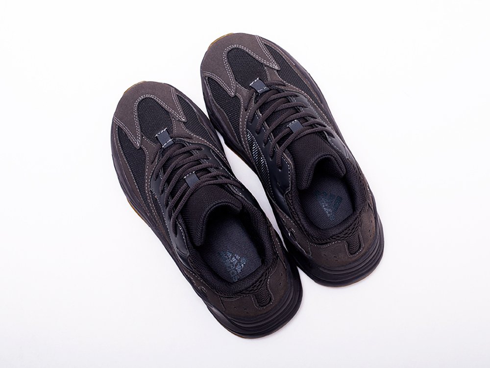 мужские кроссовки Adidas Yeezy Boost 700