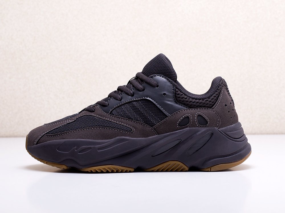 мужские кроссовки Adidas Yeezy Boost 700