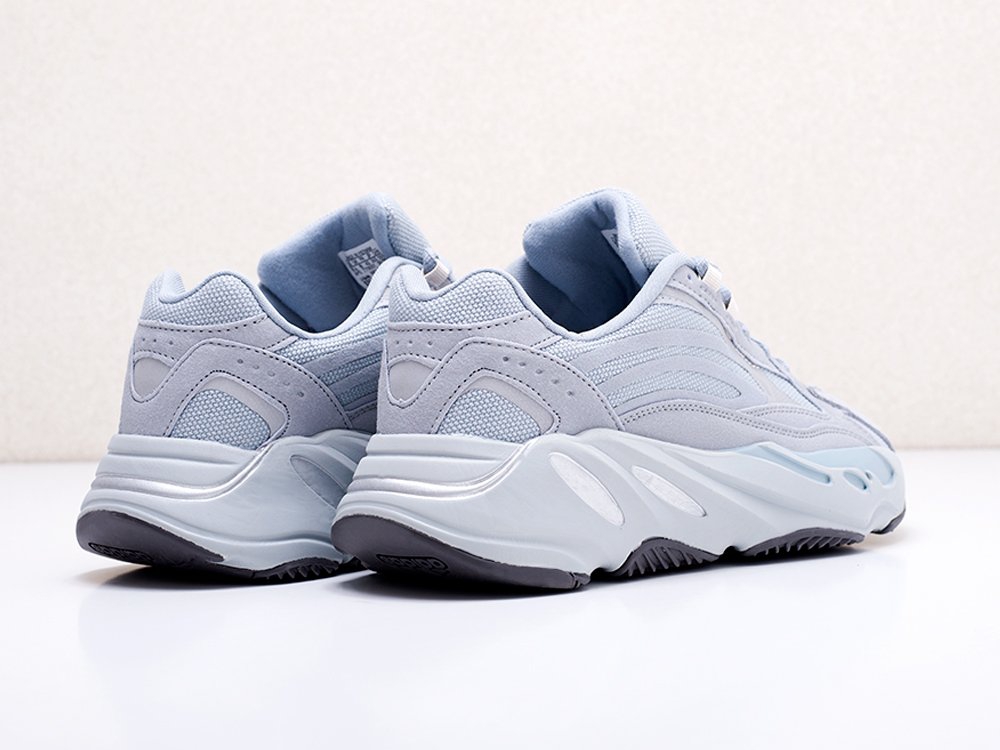 мужские кроссовки Adidas Yeezy Boost 700 v2
