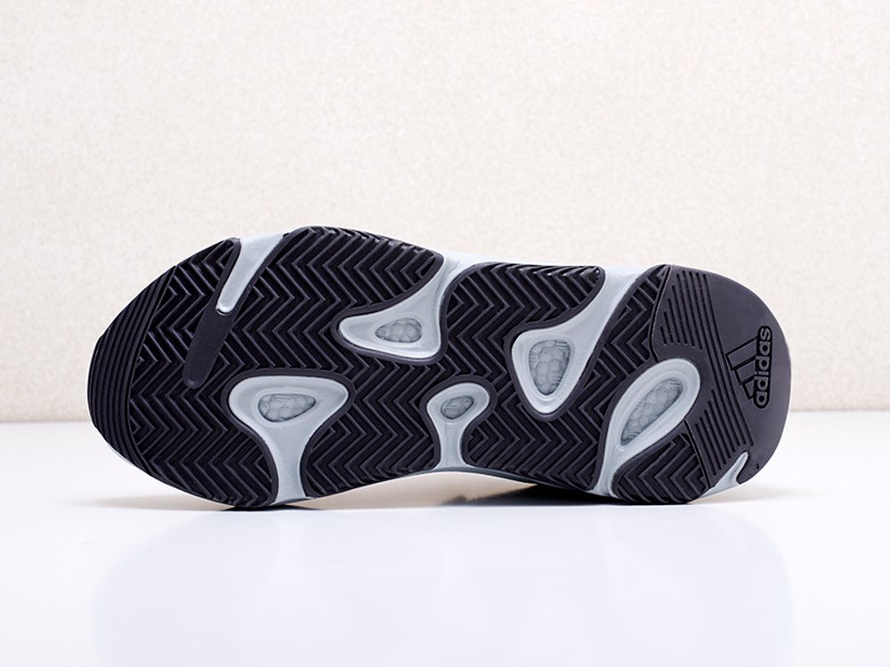 мужские кроссовки Adidas Yeezy Boost 700 v2
