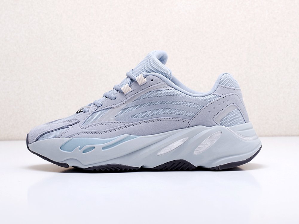 мужские кроссовки Adidas Yeezy Boost 700 v2