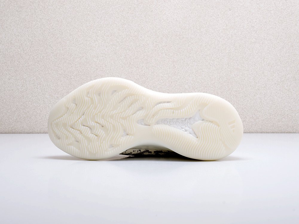 женские кроссовки Adidas Yeezy 380