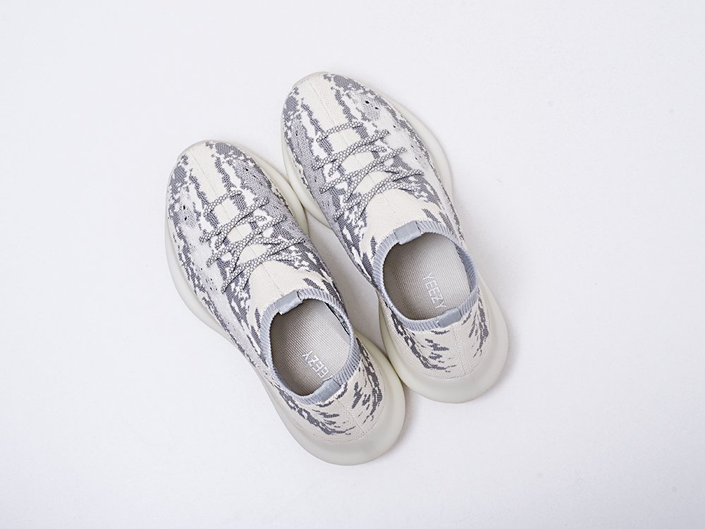 женские кроссовки Adidas Yeezy 380