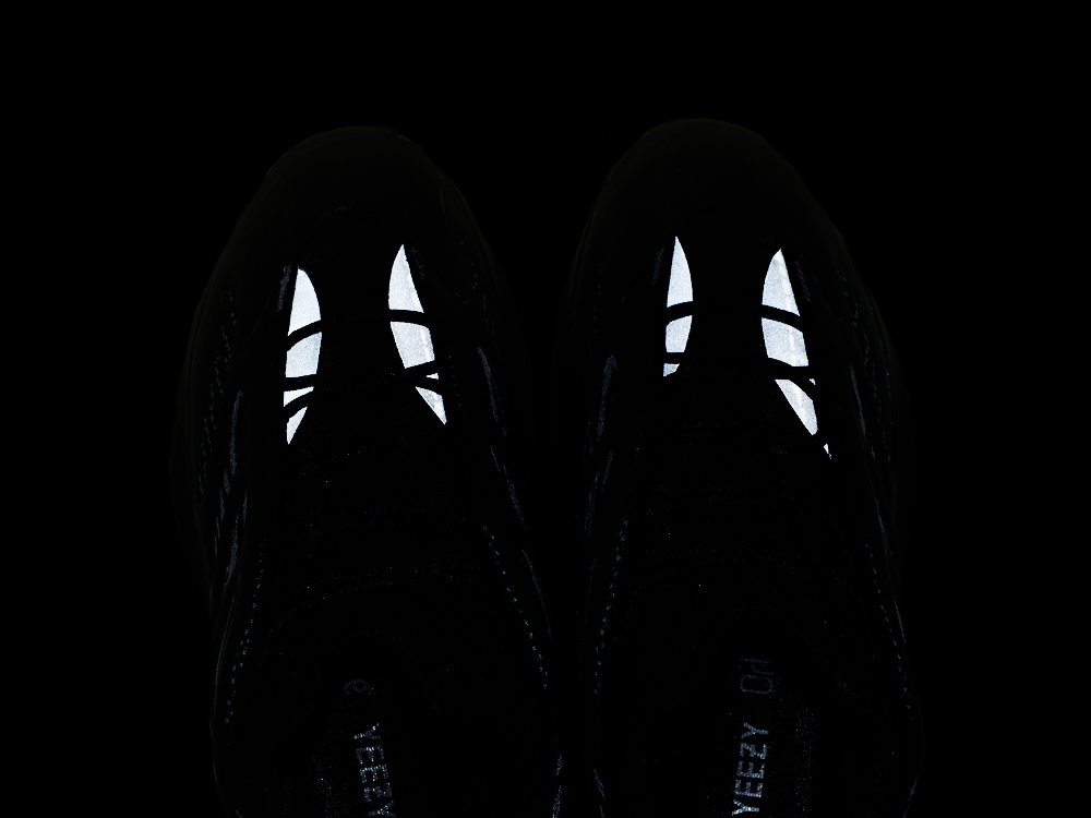 Adidas Yeezy Boost 700 v3 черные мужские (AR14603) - фото 7