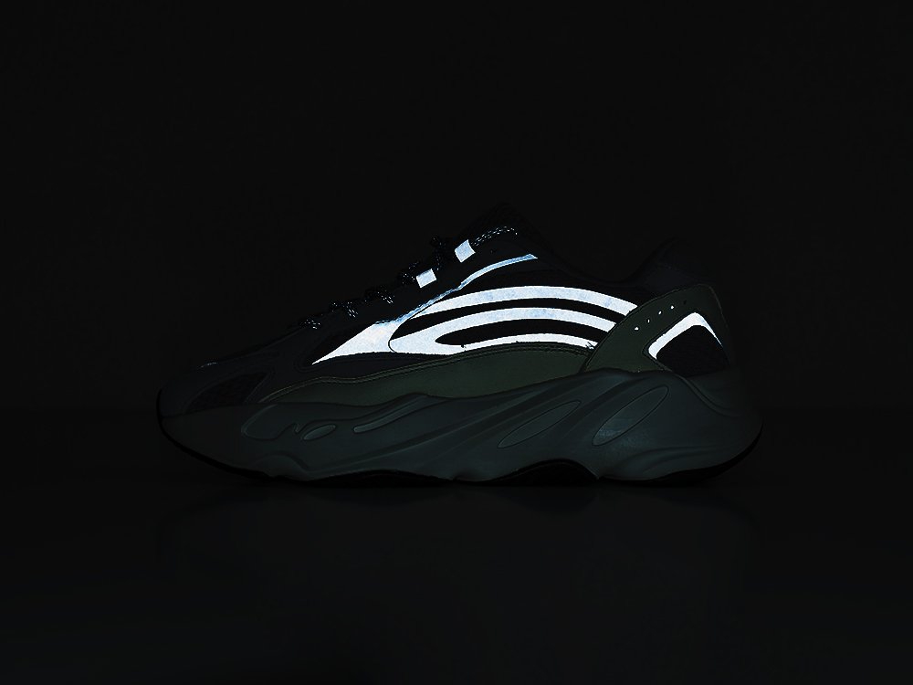 Adidas Yeezy Boost 700 v2 серые мужские (AR14637) - фото 7