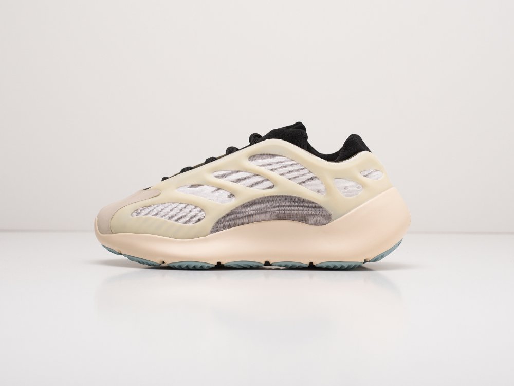 Adidas Yeezy Boost 700 v3 белые женские (AR15050) - фото 1 Adidas Yeezy Boost 700 v3 белые женские (AR15050) - фото 1