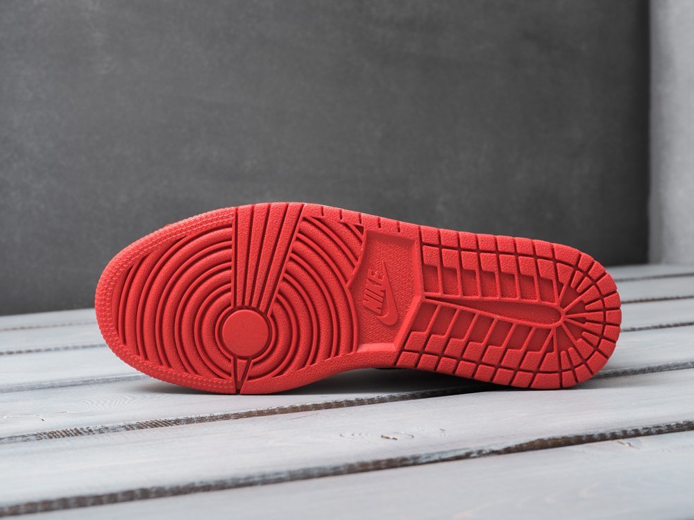 Nike Air Jordan 1 Retro High OG Chicago 2015 красные мужские (AR15782) - фото 7
