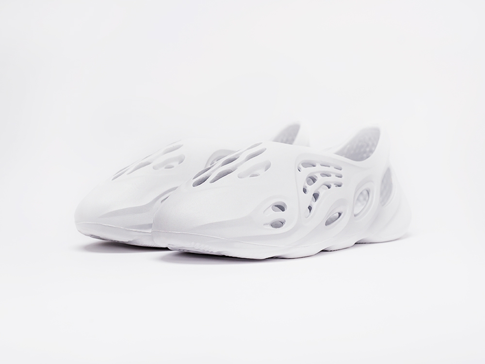 Adidas Yeezy Foam Runner белые мужские (AR15793) - фото 2