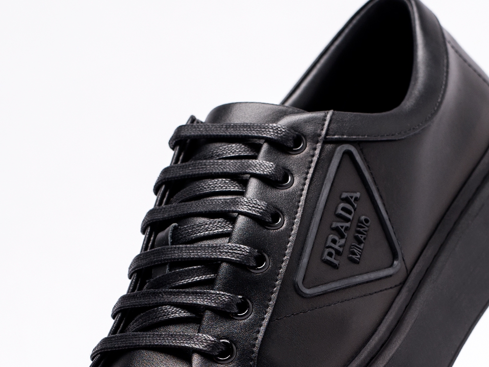Prada Logo Patch Low-Top Sneakers черные мужские (AR16036) - фото 6