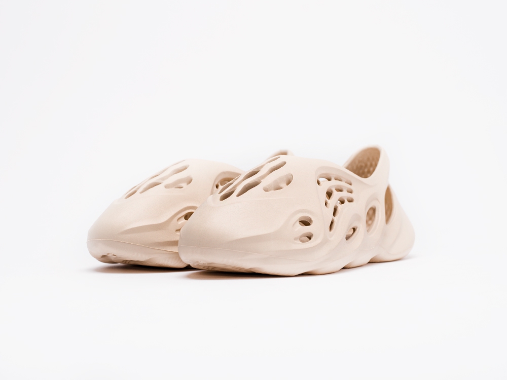 Adidas Yeezy Foam Runner бежевые женские (AR16087) - фото 2 Adidas Yeezy Foam Runner бежевые женские (AR16087) - фото 2