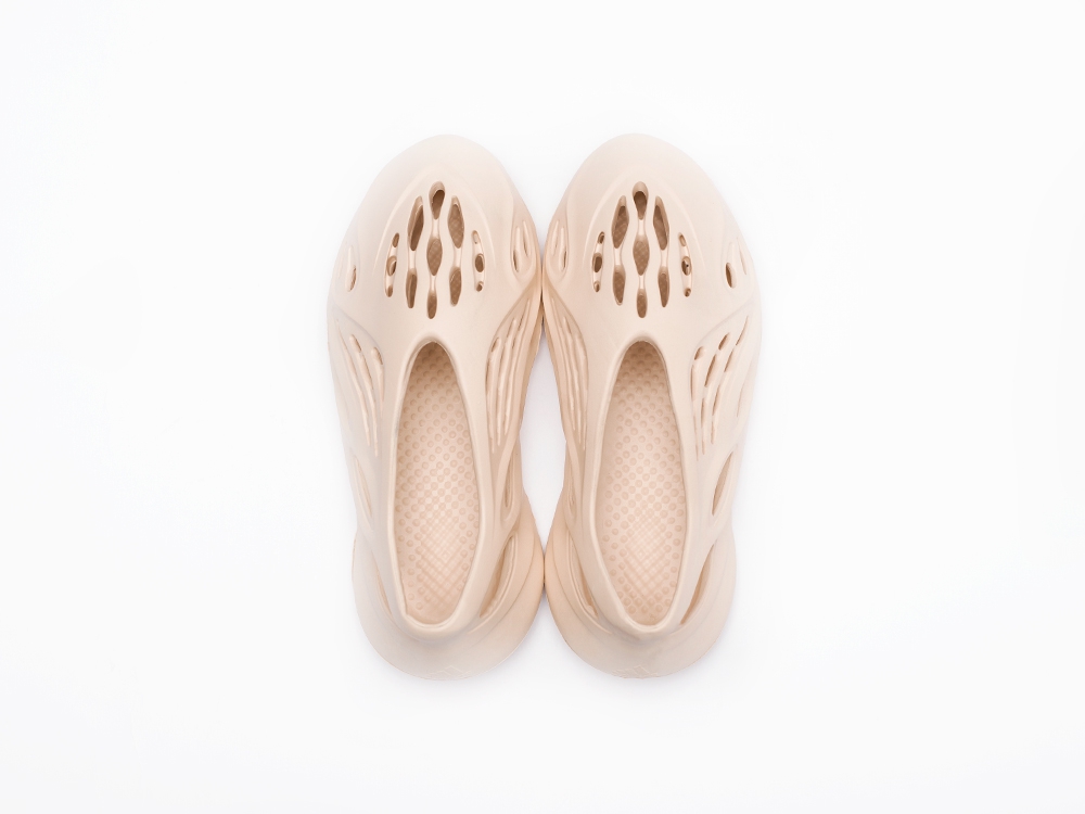 Adidas Yeezy Foam Runner бежевые женские (AR16087) - фото 3 Adidas Yeezy Foam Runner бежевые женские (AR16087) - фото 3