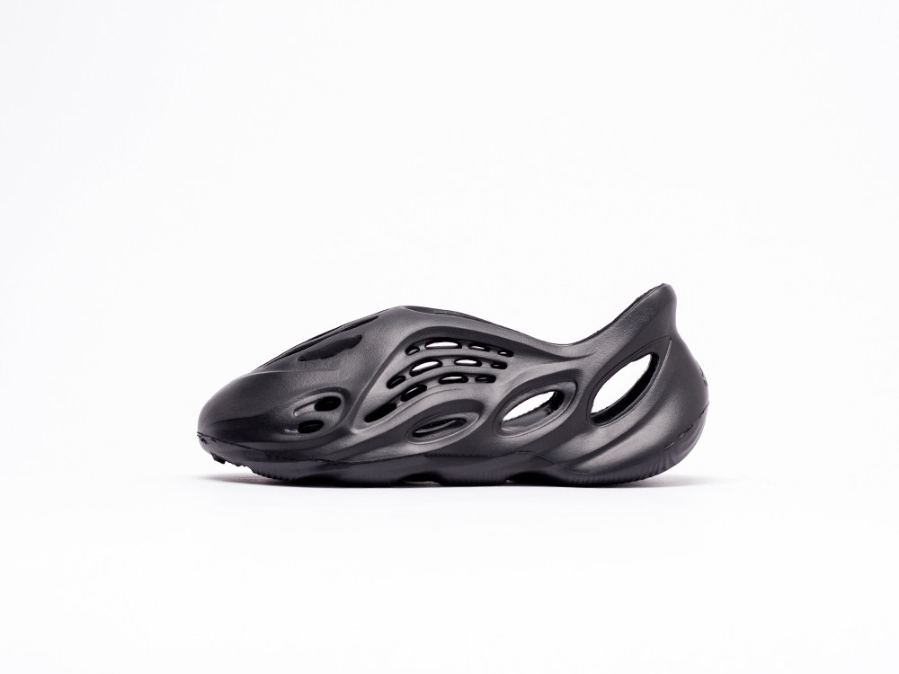 Adidas Yeezy Foam Runner черные женские (AR16593) - фото 1
