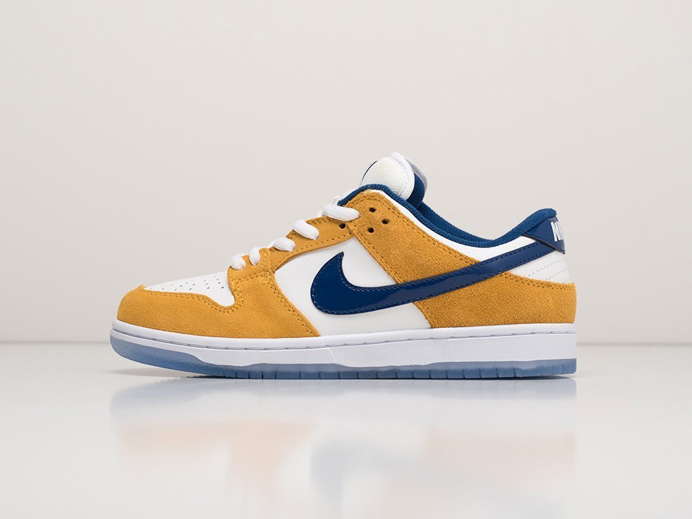 Nike SB Dunk Low Laser Orange желтые мужские (AR18188) - фото 1