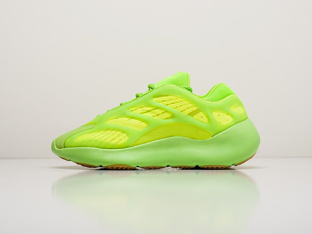 Adidas Yeezy Boost 700 v3 зеленые текстиль мужские (AR18716) - фото 1