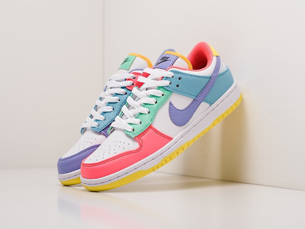 Nike SB Dunk Low WMNS Easter Candy белые замша женские (AR20213) - фото 2 Nike SB Dunk Low WMNS Easter Candy белые замша женские (AR20213) - фото 2