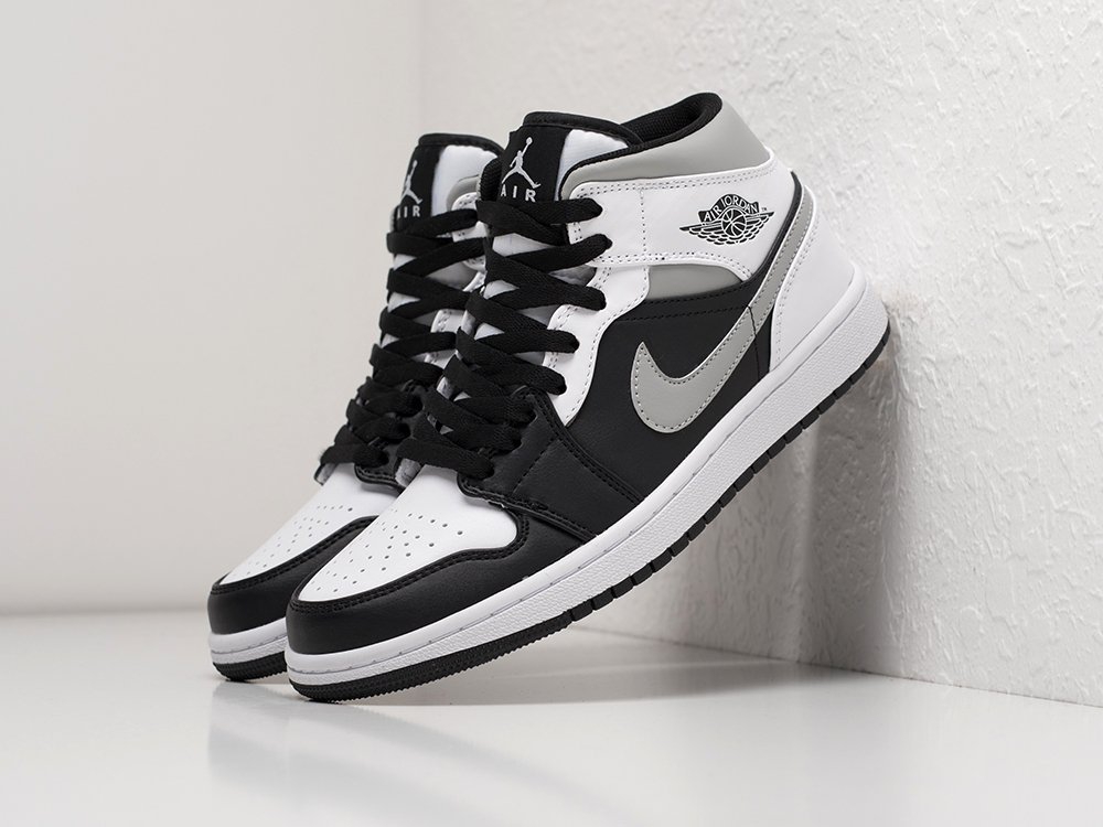 Nike Air Jordan 1 черные кожа женские (AR21309) - фото 2 Nike Air Jordan 1 черные кожа женские (AR21309) - фото 2