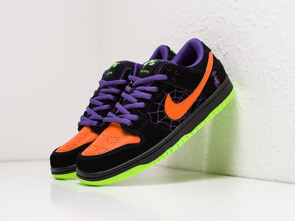 Nike SB Dunk Low WMNS Night of Mischief Halloween черные кожа женские (AR21381) - фото 2 Nike SB Dunk Low WMNS Night of Mischief Halloween черные кожа женские (AR21381) - фото 2