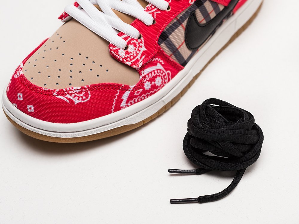 Nike SB Dunk Low x Travis Scott красные текстиль мужские (AR21970) - фото 4 Nike SB Dunk Low x Travis Scott красные текстиль мужские (AR21970) - фото 4