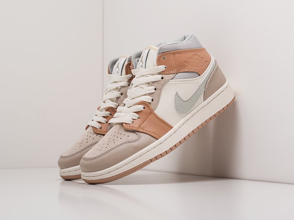 женские кроссовки Nike Air Jordan 1 Milan WMNS White / Grey / Beige
