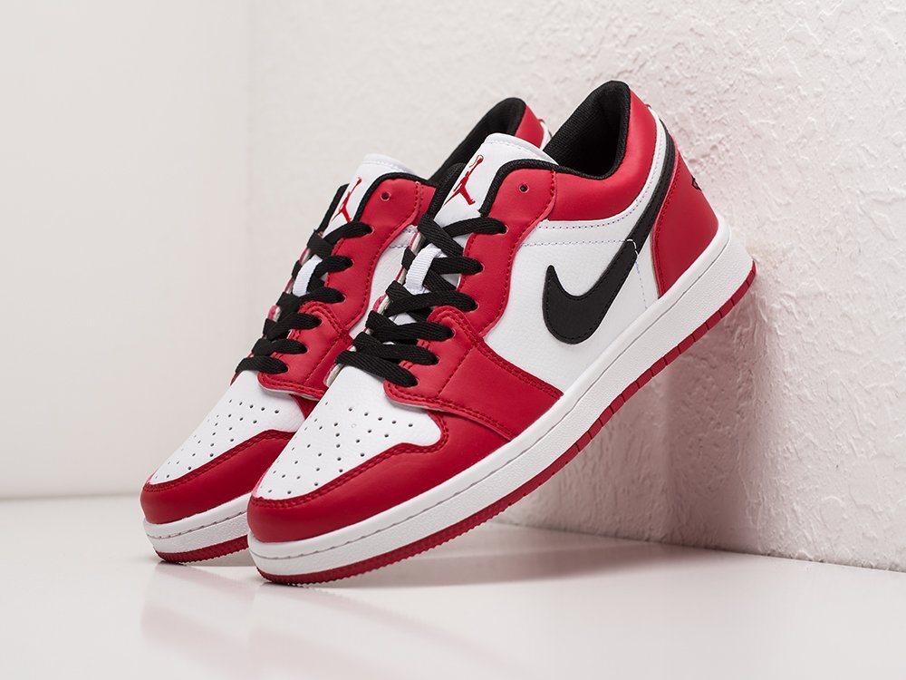 Мужские кроссовки Nike Air Jordan 1 Low Red / White / Black (40-45 размер) фото 2