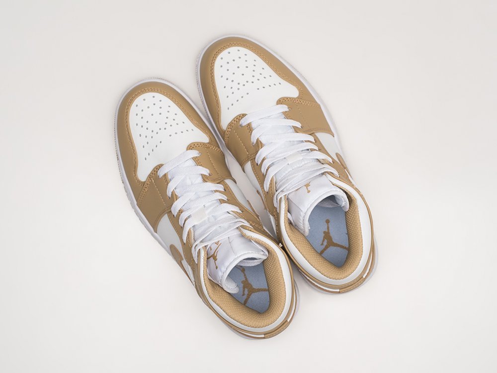 Nike Air Jordan 1 WMNS бежевые кожа женские (AR23383) - фото 3 Nike Air Jordan 1 WMNS бежевые кожа женские (AR23383) - фото 3