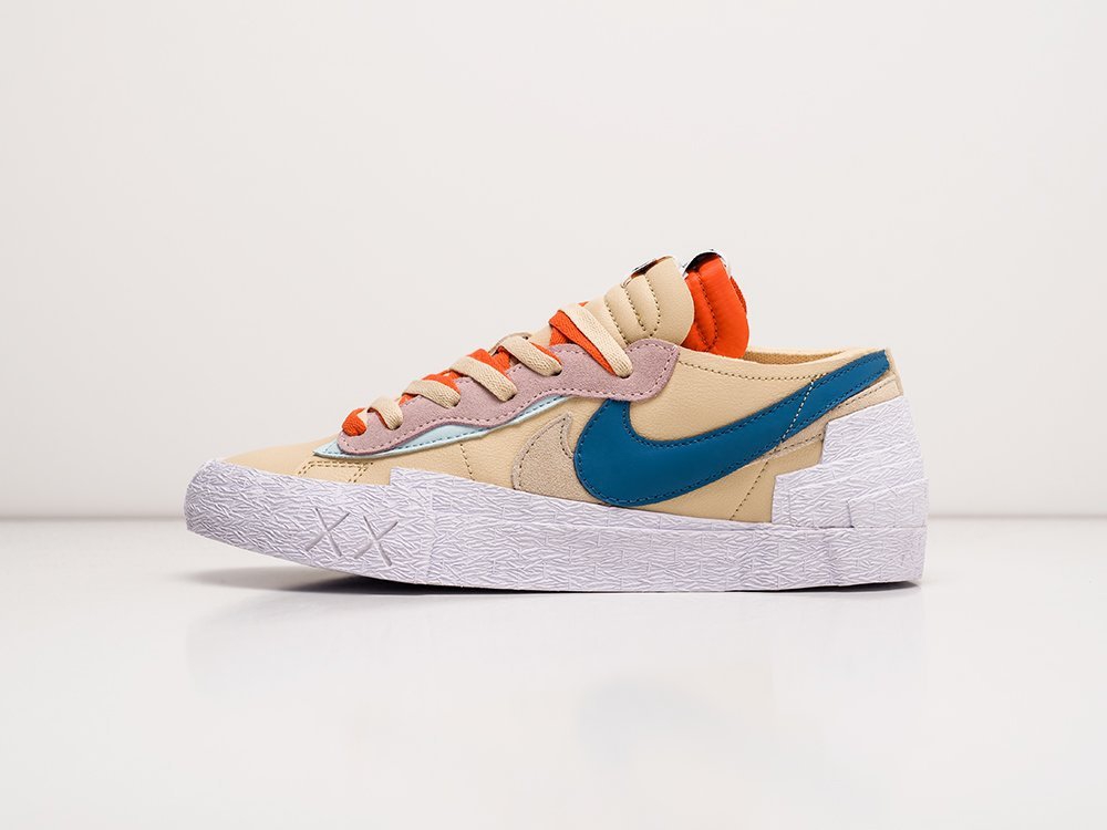 Nike x Kaws x Sacai x Blazer Low Reed бежевые текстиль мужские (AR23630) - фото 1 Nike x Kaws x Sacai x Blazer Low Reed бежевые текстиль мужские (AR23630) - фото 1