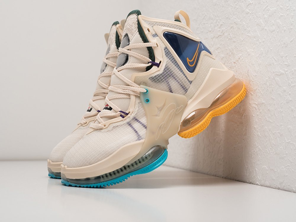 Nike Lebron XIX Minneapolis Lakers белые текстиль мужские (AR24007) - фото 2 Nike Lebron XIX Minneapolis Lakers белые текстиль мужские (AR24007) - фото 2