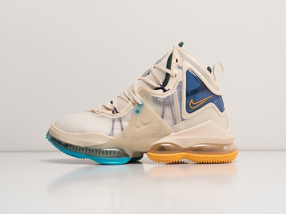 Nike Lebron XIX Minneapolis Lakers белые текстиль мужские (AR24007) - фото 1 Nike Lebron XIX Minneapolis Lakers белые текстиль мужские (AR24007) - фото 1