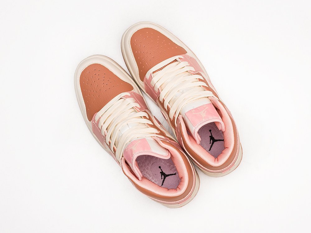 Nike Air Jordan 1 WMNS Apricot Orange розовые кожа женские (AR24034) - фото 3 Nike Air Jordan 1 WMNS Apricot Orange розовые кожа женские (AR24034) - фото 3