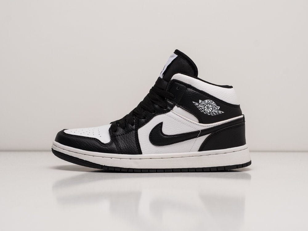 Женские кроссовки Nike Air Jordan 1 WMNS White / Black (36-40 размер) фото 1
